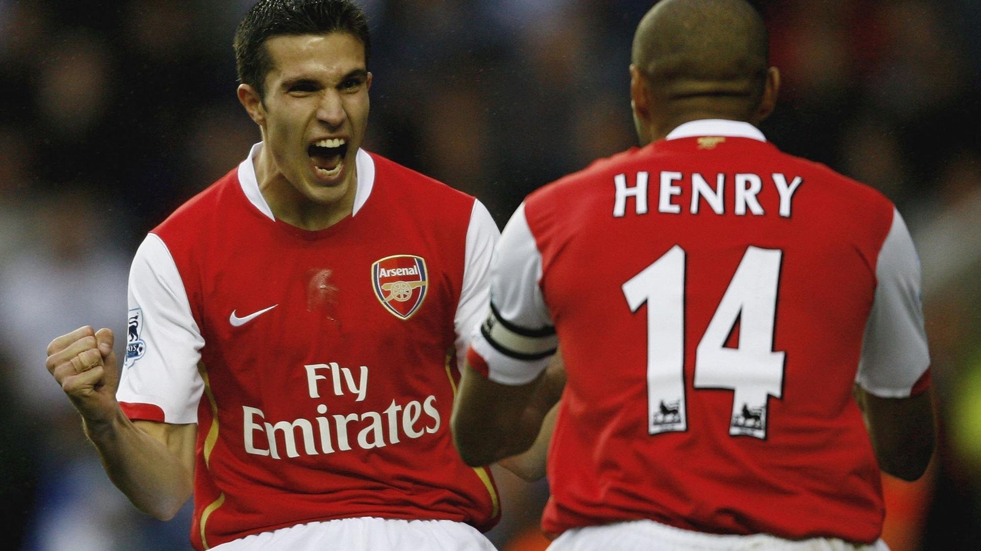 石宇奇赛点兑现，罗马淘汰利雅得新月晋级四强，主帅激动落泪